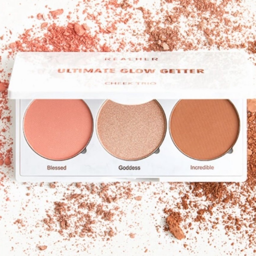 REALHER  Ultimate Glow Getter Cheek Trio NIB
